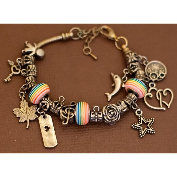 8 inch, Vintage Rainbow Variety Lovely Charm Bracelet - U30 - Picture 2 of 3